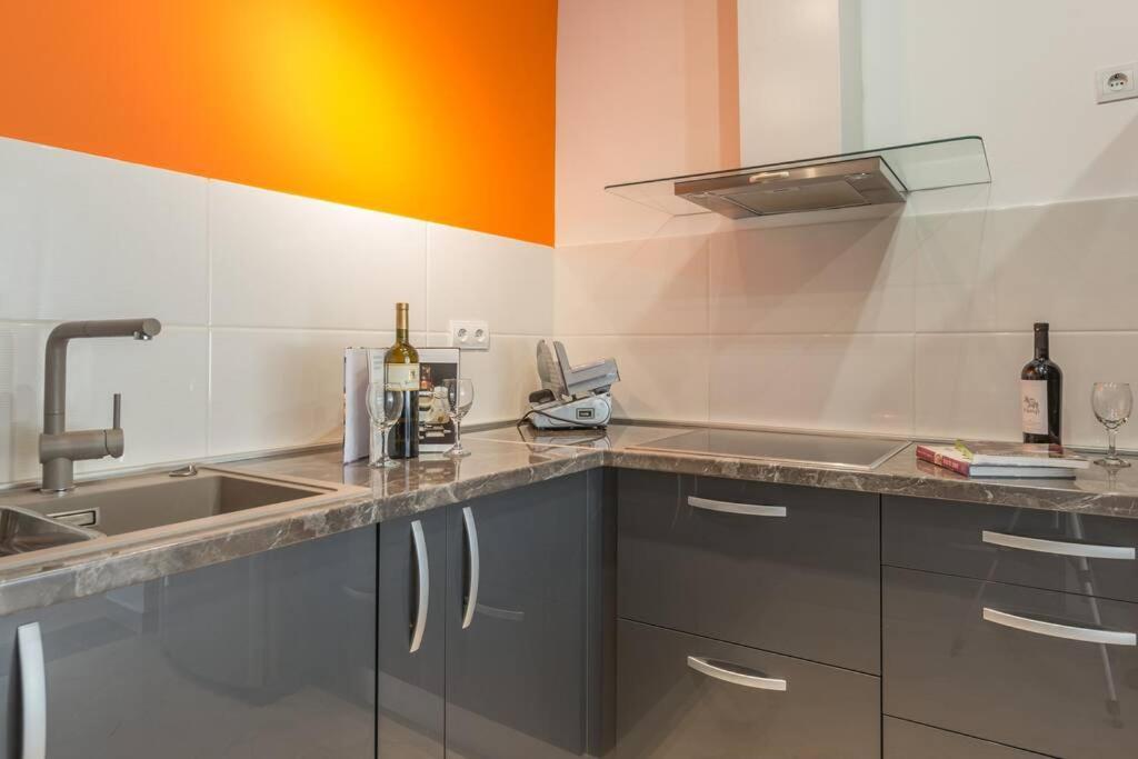 Apartment Marina Deluxe Дубровник Екстериор снимка